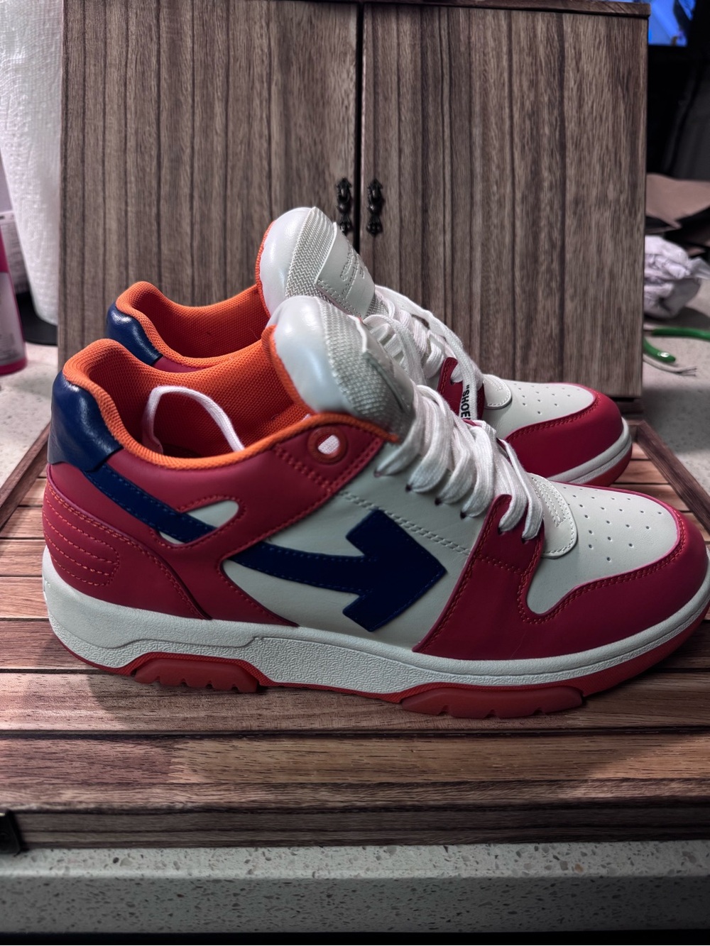 Off-White Out Of Office Sneakers size 11